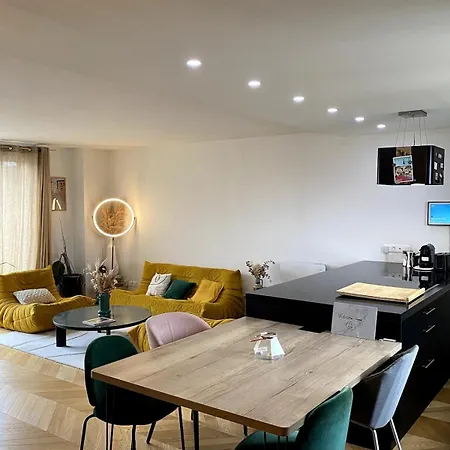 Le Duplex Avec Rooftop Apartmán *